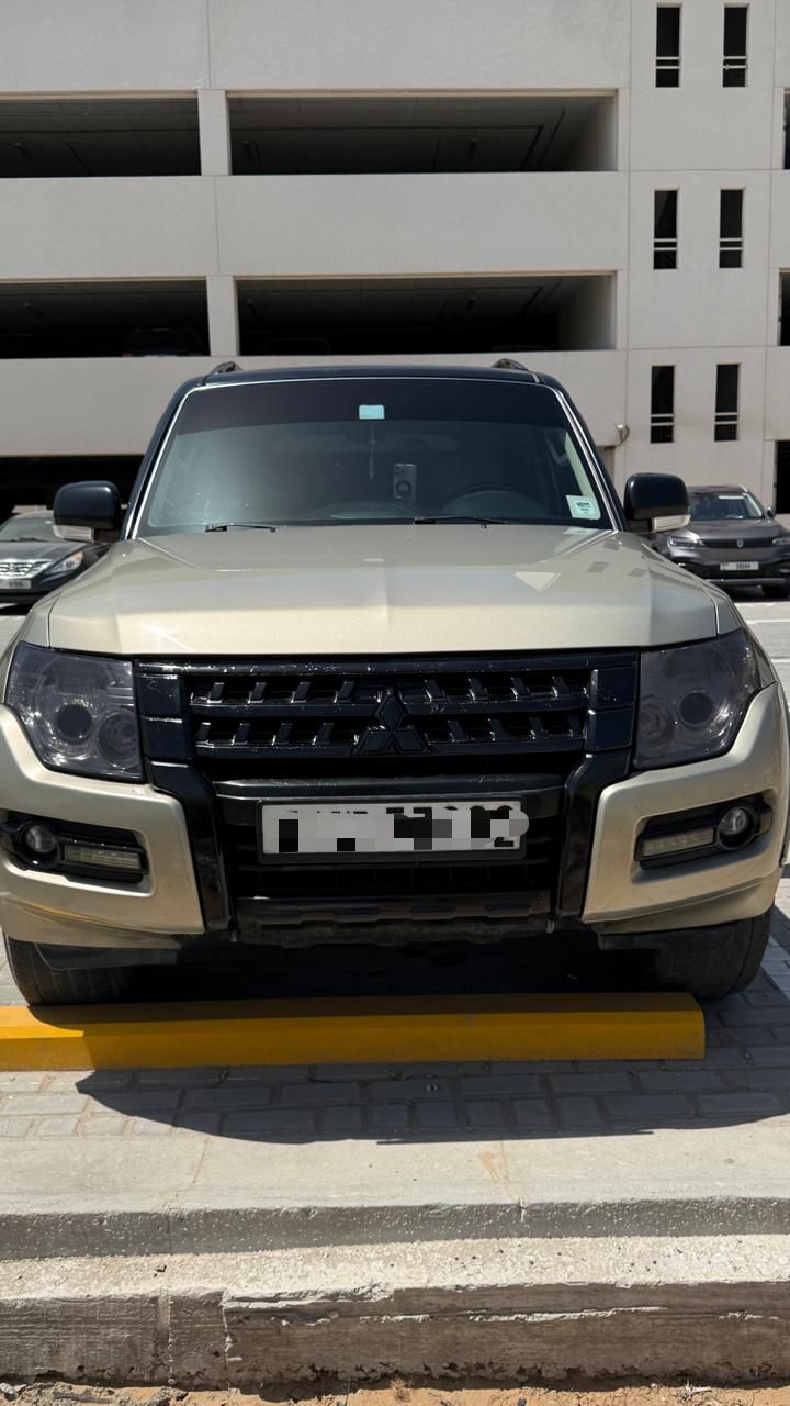 2016 Mitsubishi Pajero — Dubai