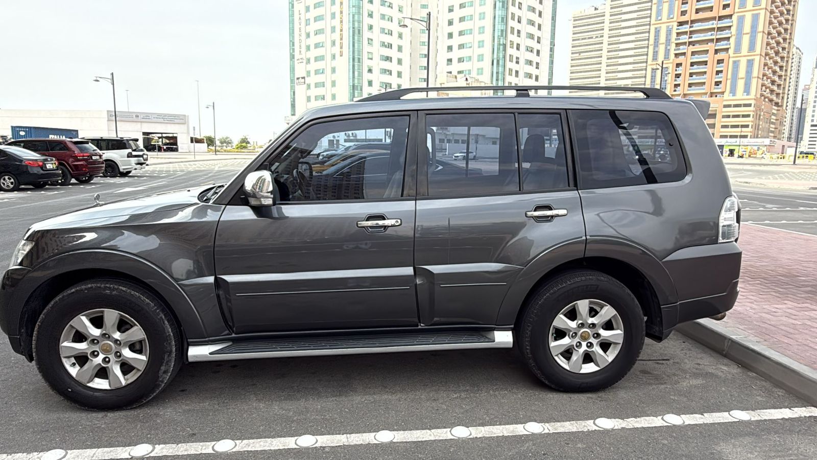 2015 Mitsubishi Pajero — Dubai